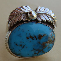 Cette bague américaine western country est d'inspiration amérindienne navajo. Ce bijou southwestern américain est authentique.