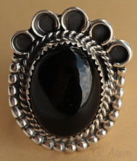 Bague Western Country Américaine en argent et Onyx, bijou signé par un artiste Américain