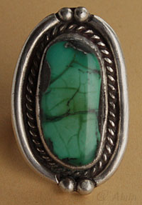 Bague Navajo, bijou amérindien en turquoise et argent fabriqué par un indien d'amérique