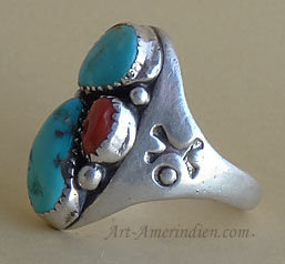 Indian Native american Navajo sterling silver, 2 turquoises and coral ethnic / tribal men's ring