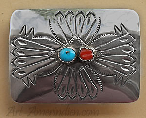 Petite boucle de ceinture amérindienne Navajo en argent, avec une turquoise et un corail