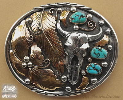 Boucle de ceinture américaine en argent, bijou amérindien Navajo représentant un crane de bison avec 3 turquoises