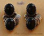 Boucles d'oreilles amérindiennes Navajo en argent avec 2 onyx, symboles ethniques indiens coquille, gouttes d'eau, vent