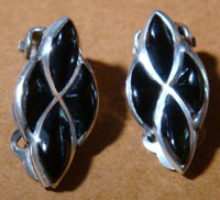 Boucles d'oreilles amérindiennes zuni en onyx et argent massif