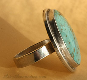 Sterling Silver and genuine Kingman Mine turquoise ring size 13 1/4 made by American artist Art Gatzke