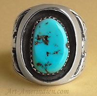 chevalière Navajo en argent avec turquoise bleue sertie en shadow box