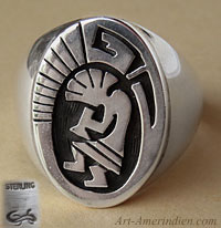 Chevalière navajo, bague amerindienne pour homme en argent motif kokopelli dancer