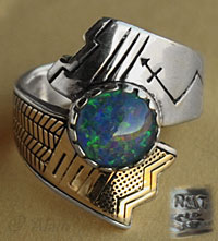 rare bague amérindienne Santo Domigo en argent, or massif et Opale signée par le designer indien Roderick Tenorio
