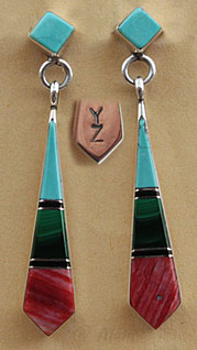 Boucles d'oreilles amérindiennes en argent et mosaïque de turquoise, malachite et spinny Oyster, bijou amérindien signé YZ par un indien d'amérique