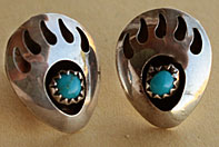 Boucles d'oreilles amérindiennes tribales Navajo, symbole Patte d'Ours avec turquoise sertie