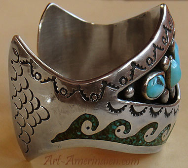 Authentic vintage american native indian jewelry, this Navajo bracelet is hallmarked DN by navajo artist.